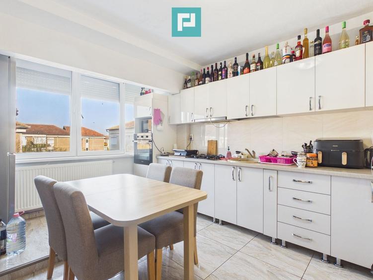 Apartament 4 camere, spațios pentru familie