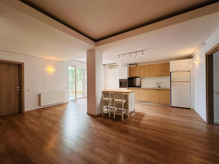 4 Camere - Dorobanti || Parter Înalt || Curte