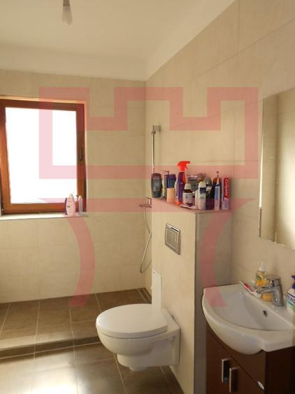 Cazare muncitori/ birouri 9 camere 4 bai gradina pana la 3.500mp Gilau
