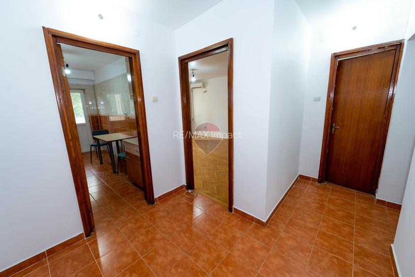 Apartament 3 camere decomandat, 88 mp, an 1982, Piata 1 Mai, Victoriei - 17