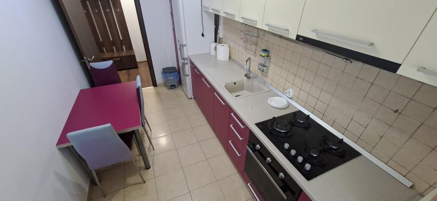 Bloc 2016 zona Unirii (Pod Serbanesti) - 2 camere decomandat mobilat si utilat
