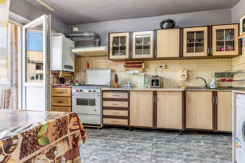 Apartament cu 3 camere, Grigorescu – la 5 minute de Profi, etaj 9/10