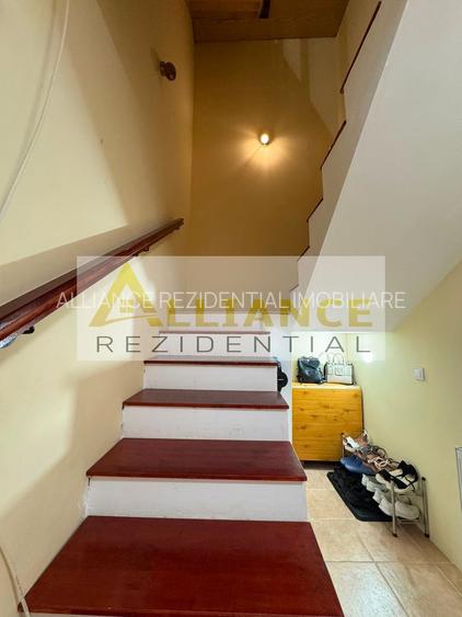 DUPLEX INTREG DE VANZARE CU TEREN 1086 MP - FRUMUSANI