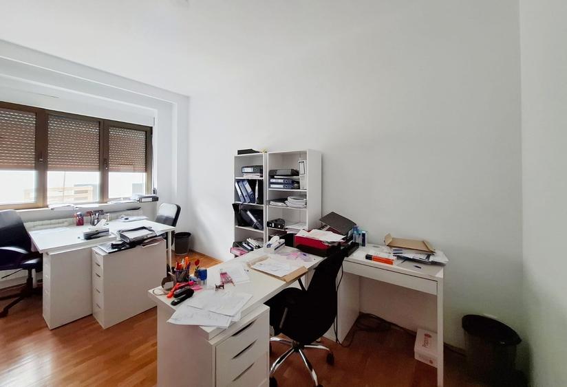 Apartament pe tot etajul - Cartierul Primaverii