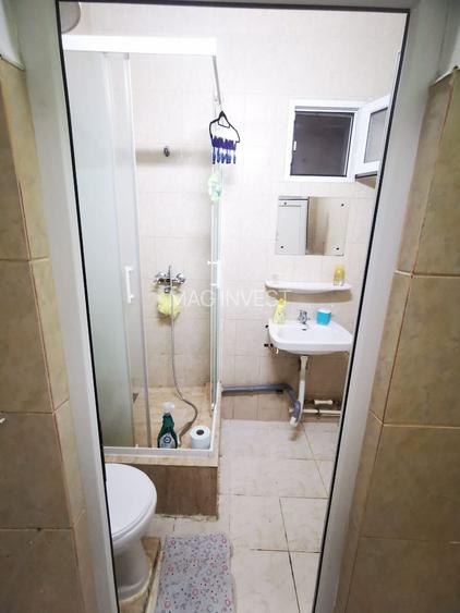 De inchiriat casa cu 2 camere, strada Romana, 320 euro