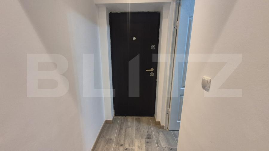 Apartament cu 2 camere de vanzare, 30.57 mp, Micro 14