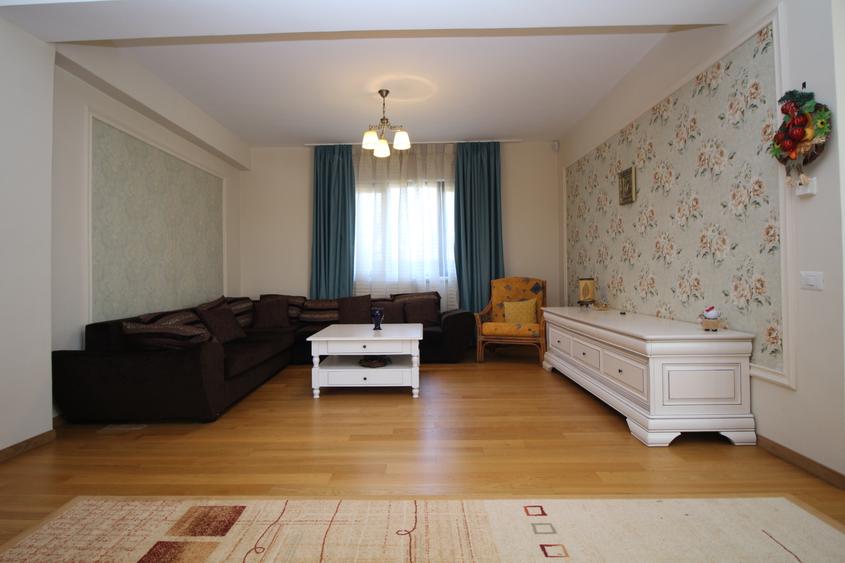 Cernica, vilă individuală an 2013, zona rezidențială