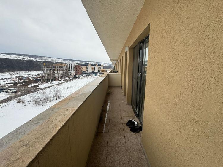 Apartament 2 camere et4/5 cu parcare - strada Somesului - Floresti