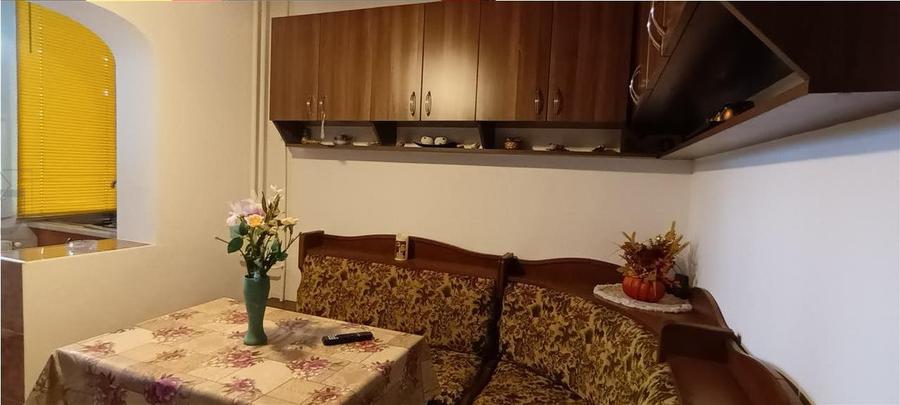 Apartament 2 camere mobilat, etaj 1 - Lipovei