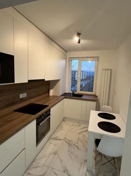 VAND APARTAMENT 2 CAMERE ETAJ 4/5 RAHOVEI