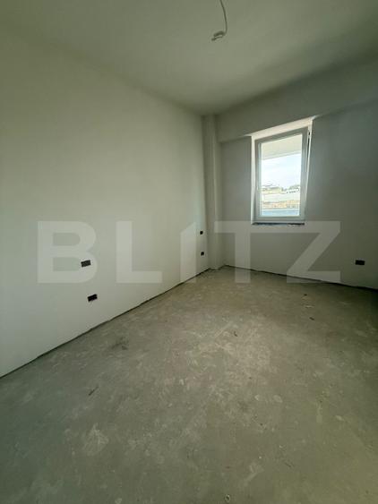 Apartament 2 camere, pretabil birou, bloc nou, zona Mopan
