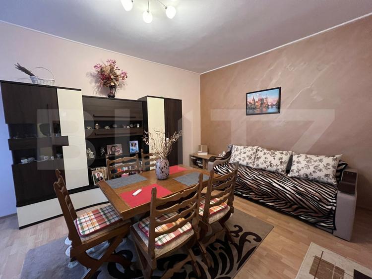 Casă spațioasă P+M, 6 camere, 236 mp, în cartierul Titulescu