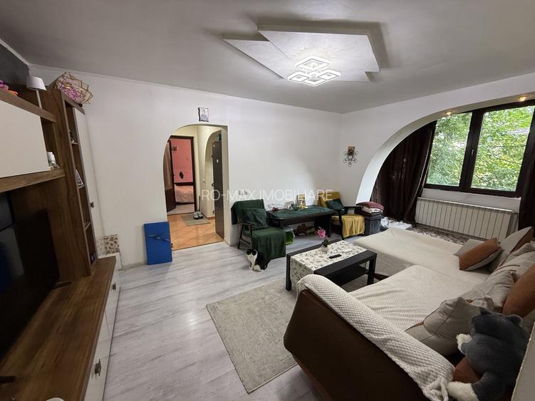 Apartament 3 cam modern complet renovat - mobilat Campina- central - 4