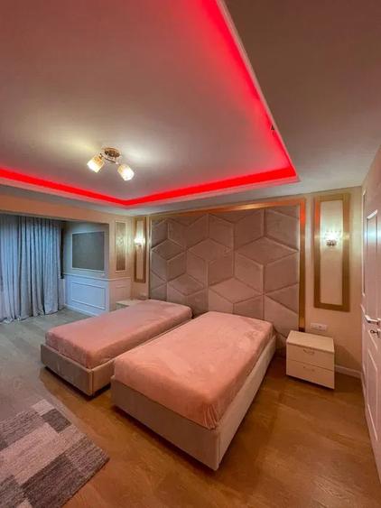 3 camere decomandat 140 mp