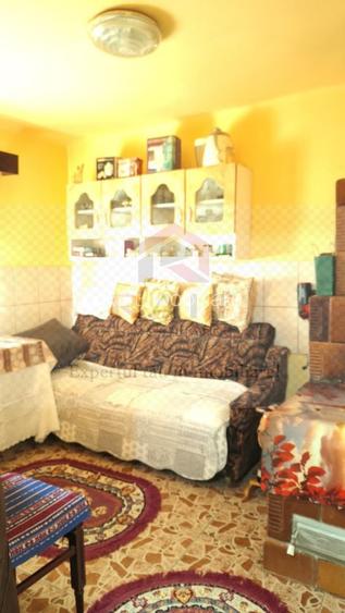 Casă individuală 6 camere de vânzare Corbeni Oeștii Ungureni Argeș - 18