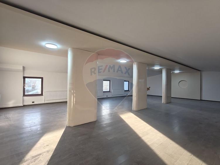 Spațiu comercial, 535.57mp de închiriat, zona autogara Gherla