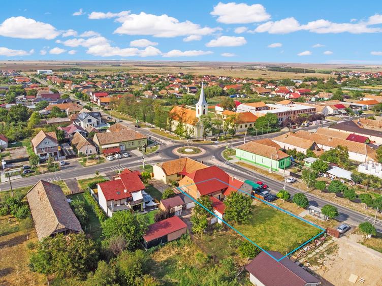 Casă de vânzare în centrul satului Dudeștii Noi