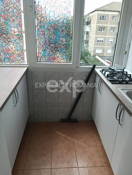 Apartament 3 camere decomandate de închiriat – Zona Lipovei, locație excelentă - 6