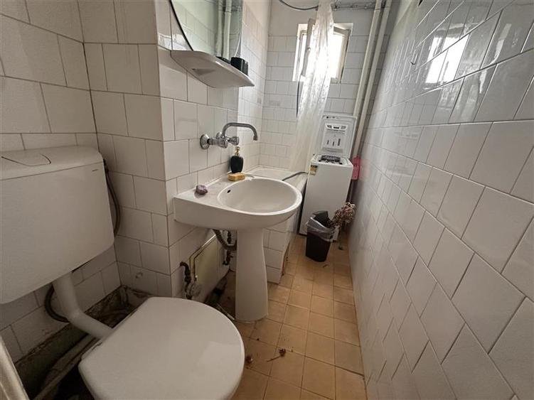 2 camere etaj 3 aproape de Colegiul Banatean