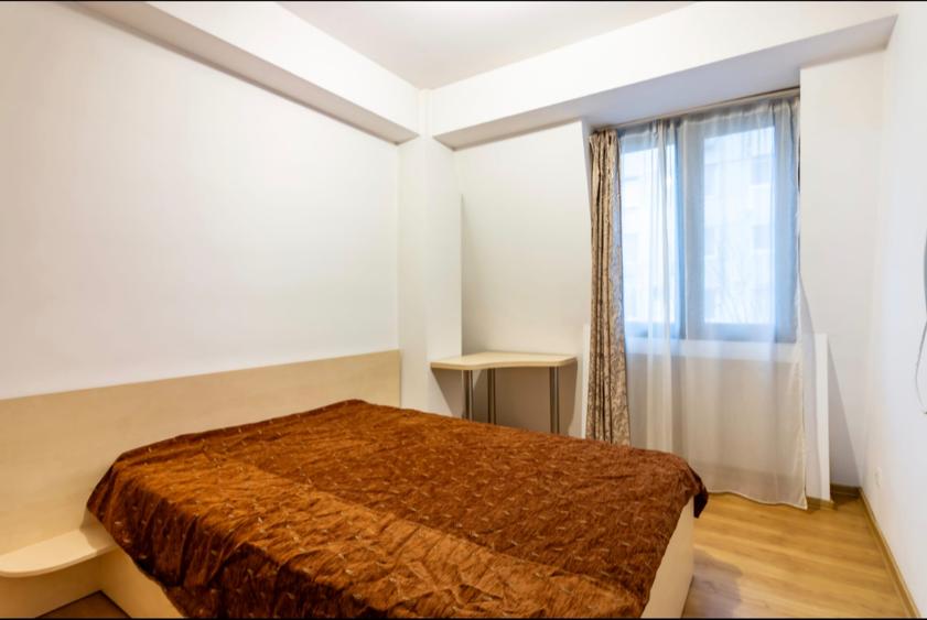 Apartament 3 camere de inchiriat Berceni loc de parcare