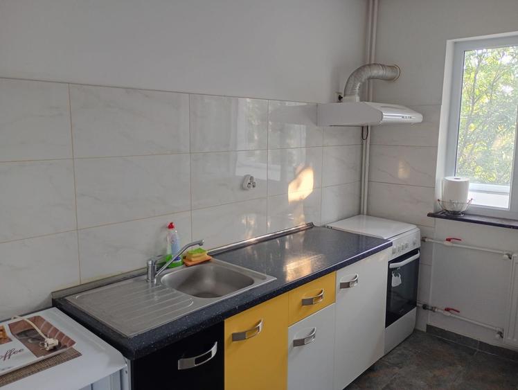 Tomis nord ciresica -garsoniera bloc apartamente cu gaze