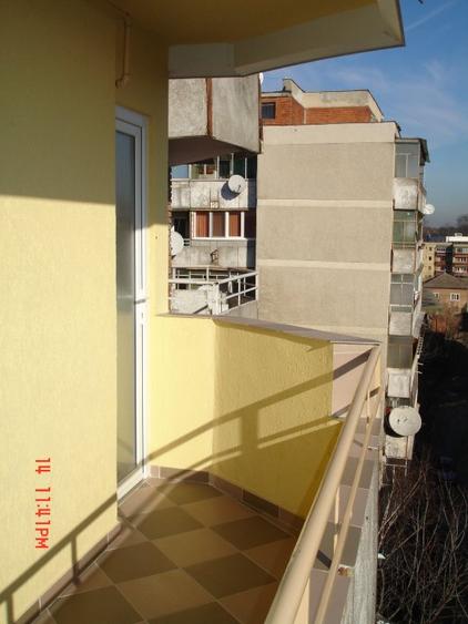 Ap tehnologic & finisari de anvergura, NOU: 1 living-3dorm-4terase-2bai, 120mp