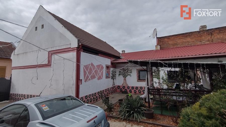Casa individuala 4 camere, zona Ronat - Teren 902 mp