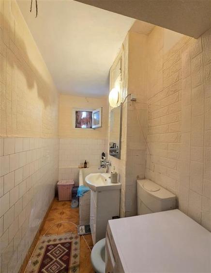 Etaj 2 - Alexandru Familial , ap 3 camere model cu geam la baie