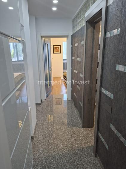 Ultracentral- Casa Casatoriilor, oferta rara la vanzare cu 3 camere - 6