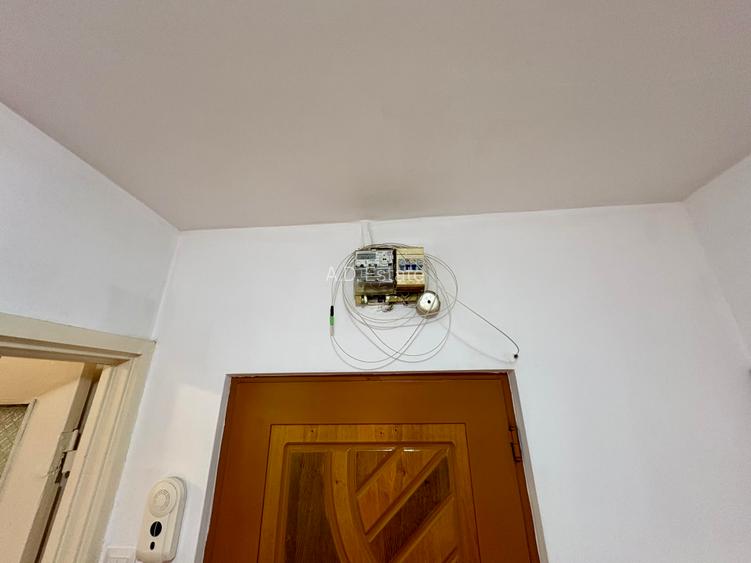 Garsoniera Pta Resita Parter/4 Bloc Reabilitat Metrou 15 Min - 10