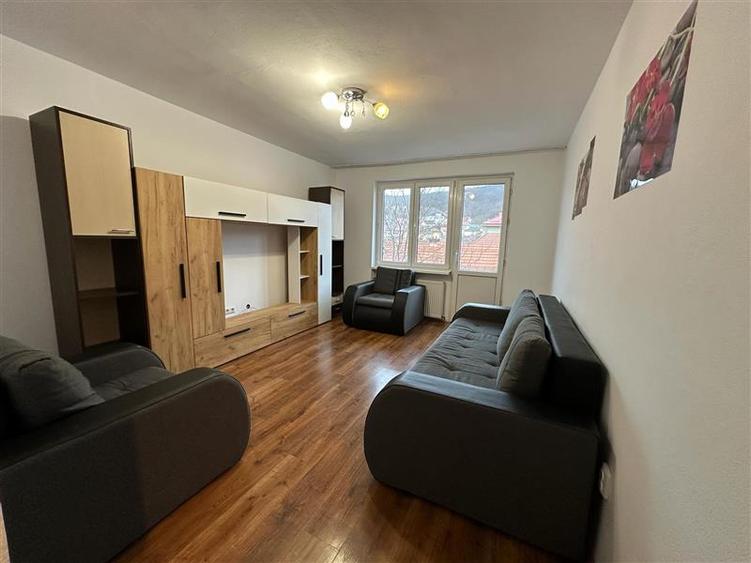 Resita, Apartament de vanzare sau schimb cu Casa, Renovat, 2 Cam.Cf.1, Sd.,Lunca