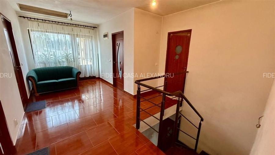 Vila de vanzare in CUG - 23