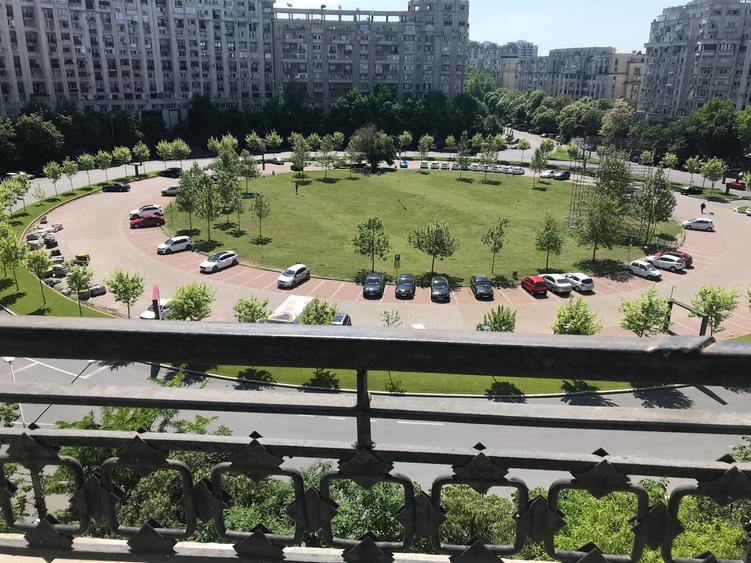 UNIRII, ROND ALBA IULIA, AP. 2 CAM, CU LOC DE PARCARE, RENOVAT, AMENAJAT MODERN