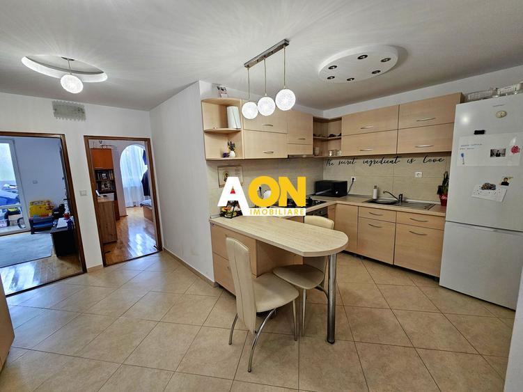 Apartament 3 camere, 105 mp utili, parțial mobilat, zona Gara