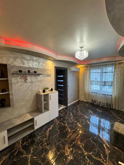 Apartament lux 35 mp Baia Sprie, decomandat, mobilat, AC, etaj 4