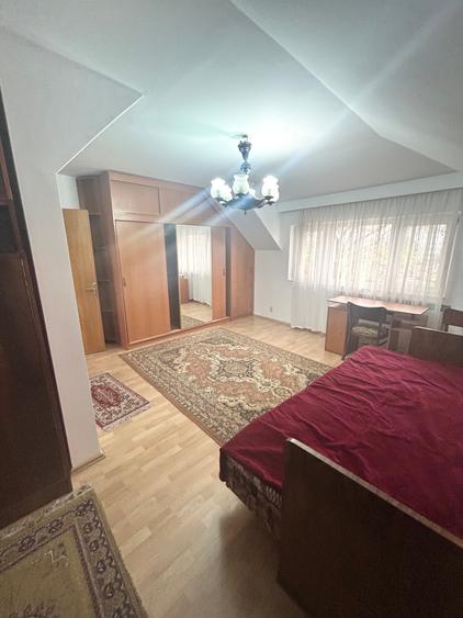 Pantelimon-Fundeni / Apartament 3 cam in vila / Loc de parcare-Curte