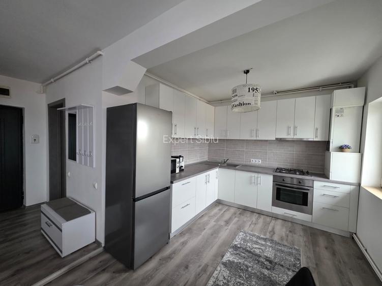 Apartament 3 camere decomandat, recent renovat – zona Vasile Aaron - 5