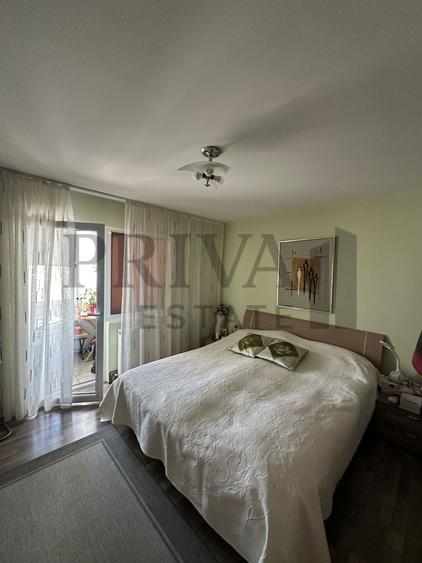 Apartament 4 camere, 2 bai, 2 balcoane, centrala