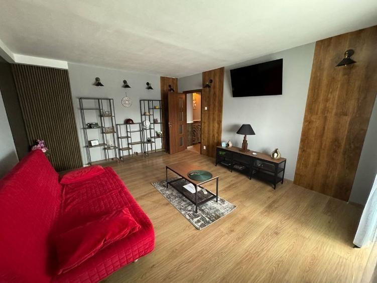 De Închiriat Apartament 2 camere renovat, zona Unirii