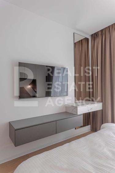 Vânzare, apartament cu 2 camere, One Lake Club
