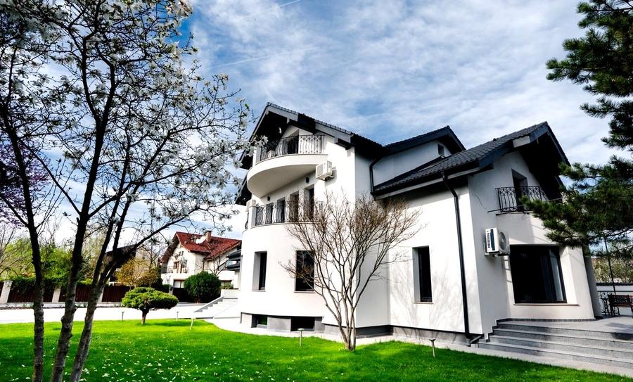 Vilă individuală premium în Pipera 7 camere complet renovata