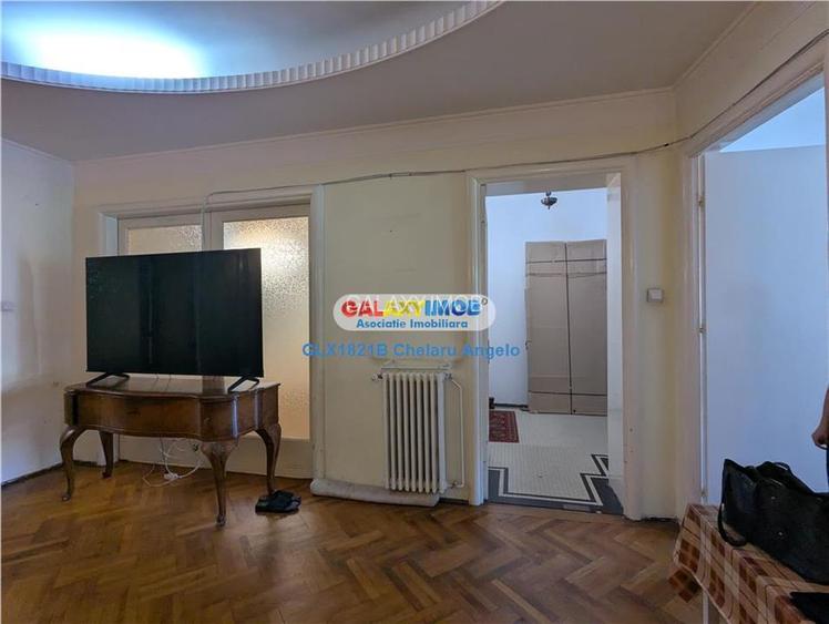 Unirii apartament 7 camere,suprafata utila 198 mp,stare bună
