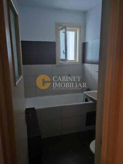 2 Camere SemiDecomandat - ETAJ 1 - Zona Podu Ros