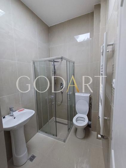 Casă renovată complet în 2023 | Zona centrala | 4 camere