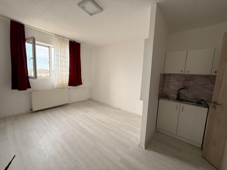 Garsoniera renovata 21 mp utili zona Steaua