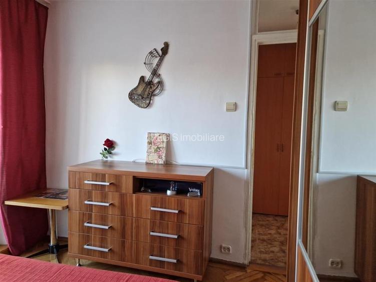 Apartament de 3 camere in zona Astra - 5