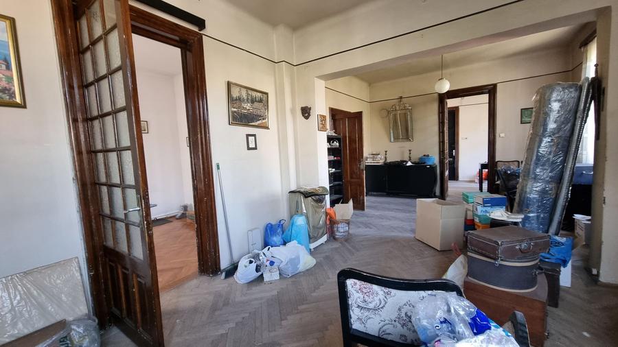 Superb // Camere inalte // Imobil tip vila