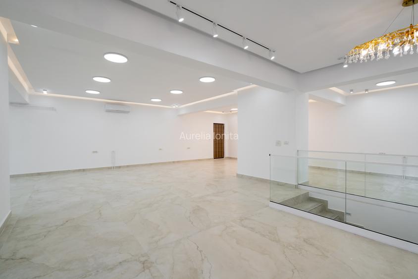 Proprietar–spațiu comercial premium 275 mp-235 mp utili int + 40mp teren privat - 12