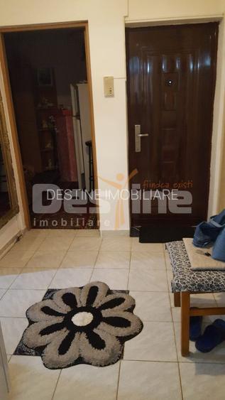 APARTAMENT 3 CAMERE DECOMANDAT