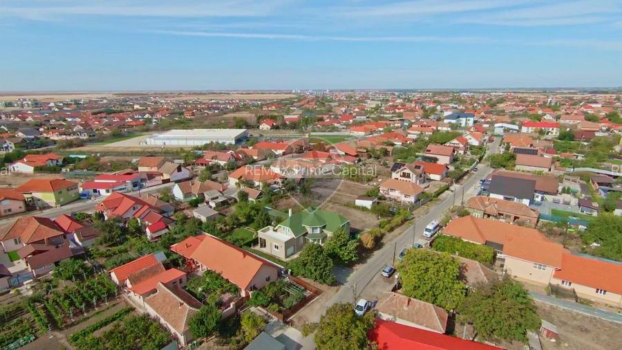 Casă în Stil Canadian, 6 camere, teren 795 mp, Sântandrei, de vânzare